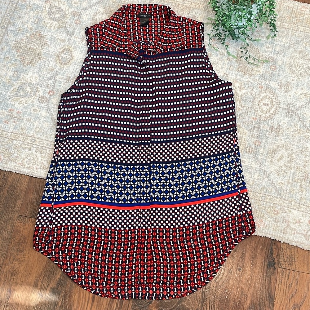Ann Taylor sleeveless top